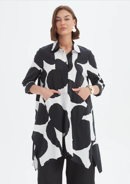 TIRELLI - HANDKERCHIEF HEM SPOT PRINT SHIRT (24S3530)