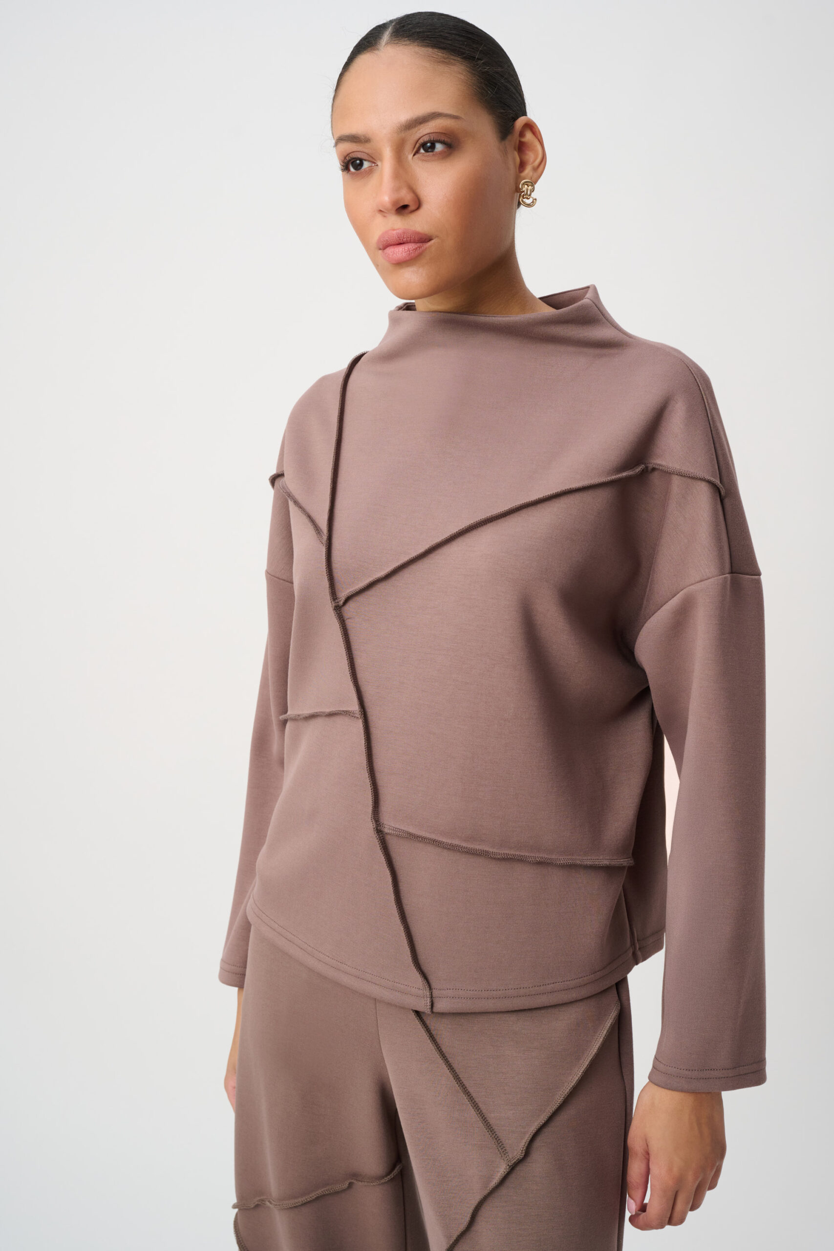 JOSEPH RIBKOFF - Embellished Seams Boxy Top (264081)
